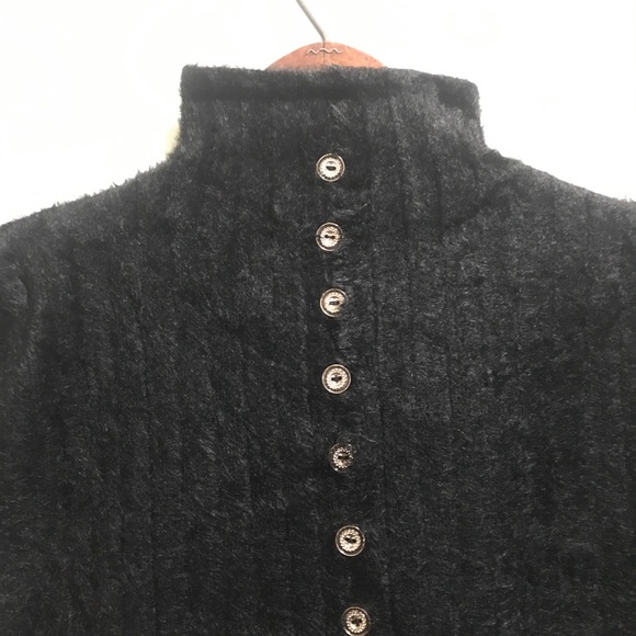 Turtle Neck Lightweight Sweater Top, Show Buttons - Picture 10 of 10
